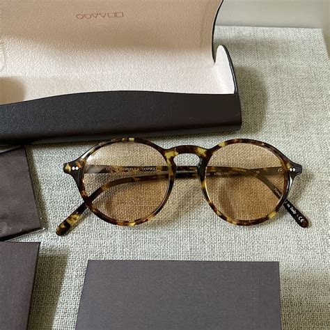 Oliver Peoples® Official Store US.